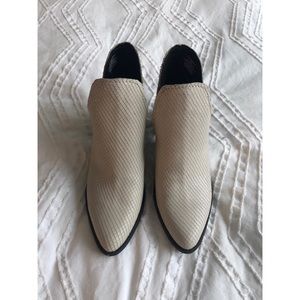 steve madden petra bootie